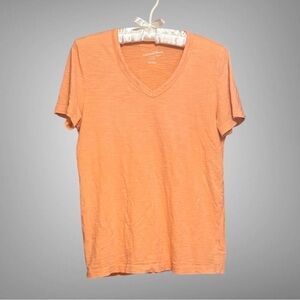 UNIVERSAL THREAD DISTRESSED T SIZE XS